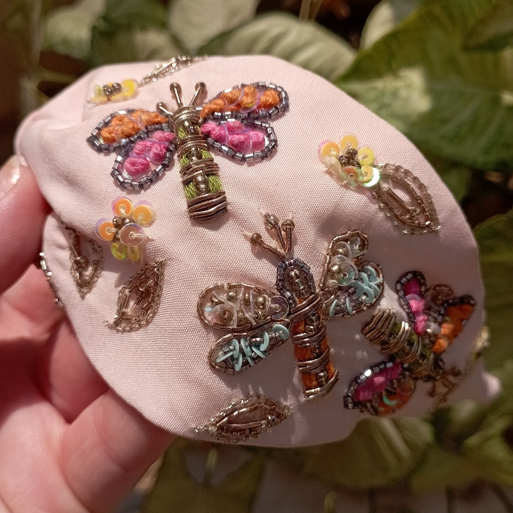 Luxury Embroidered Headband - Picture 16 of 16